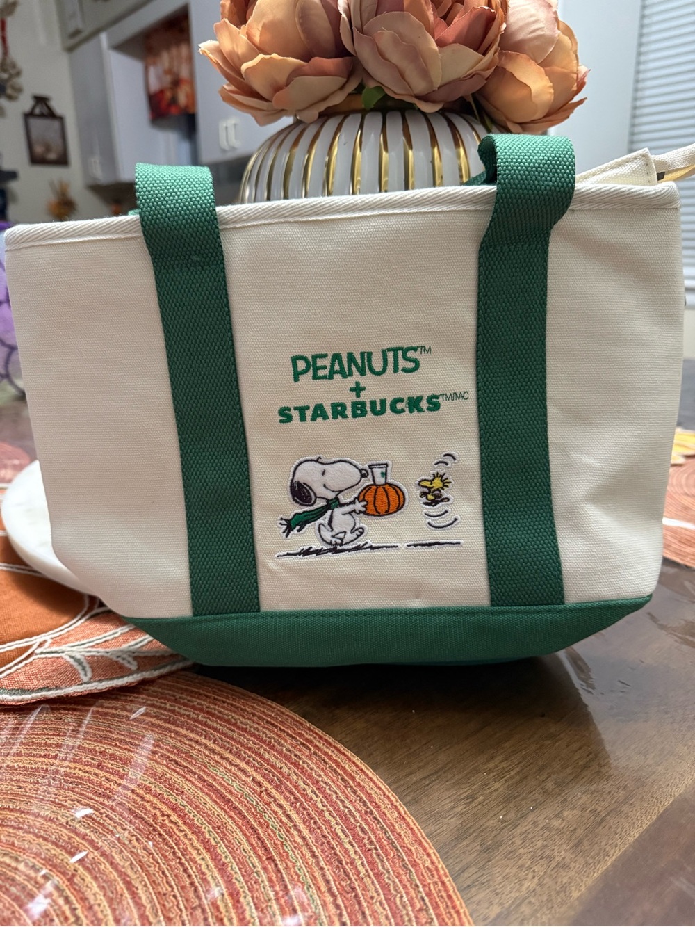Starbucks x Peanuts Snoopy Tote Bag